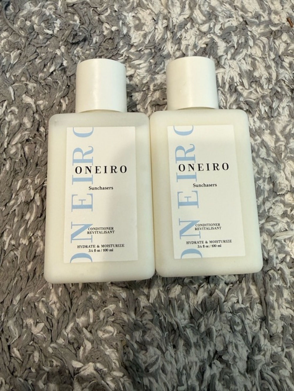 Oneiro Hydrating Moisturizer for Women - White (2)